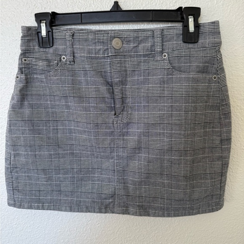American Eagle Plaid Hi-Rise Mini Skirt Size 4